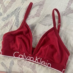 Burgundy Calvin Klein bralette 👙